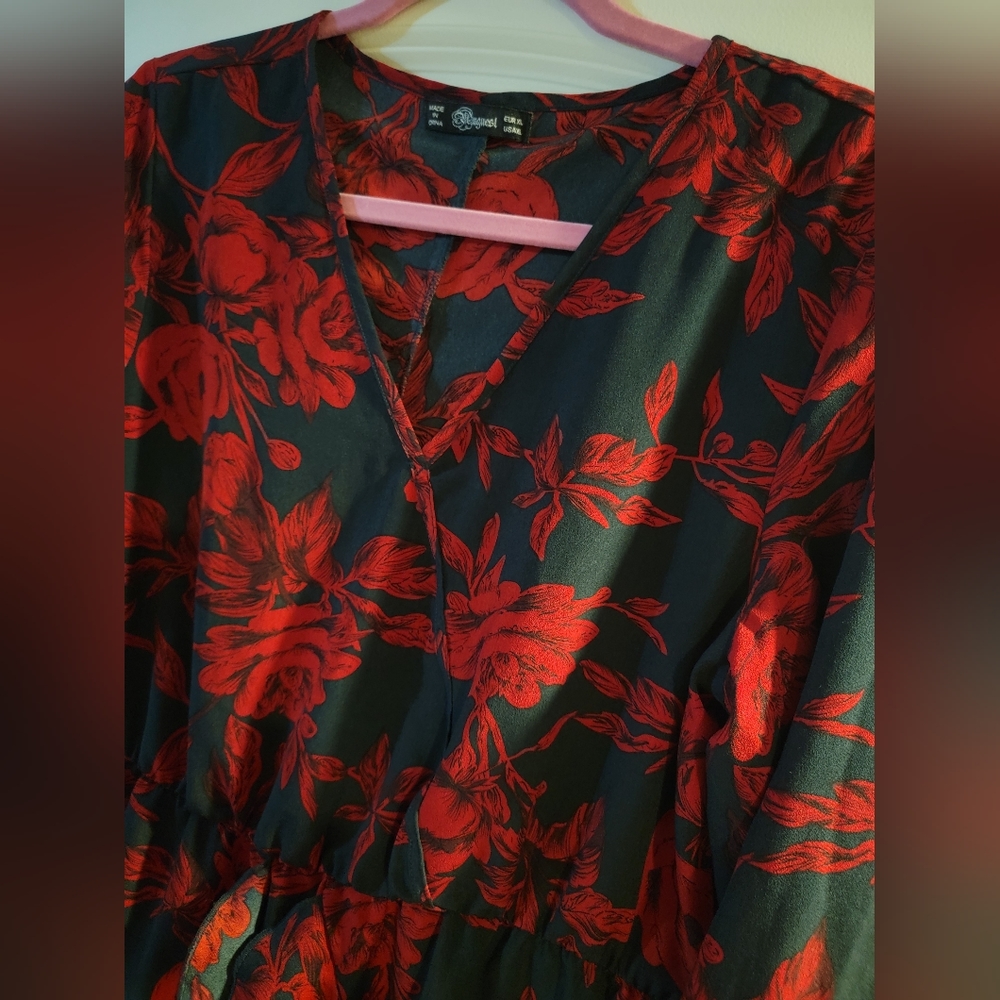 Dark gray red floral tulip style ruffle dress XL